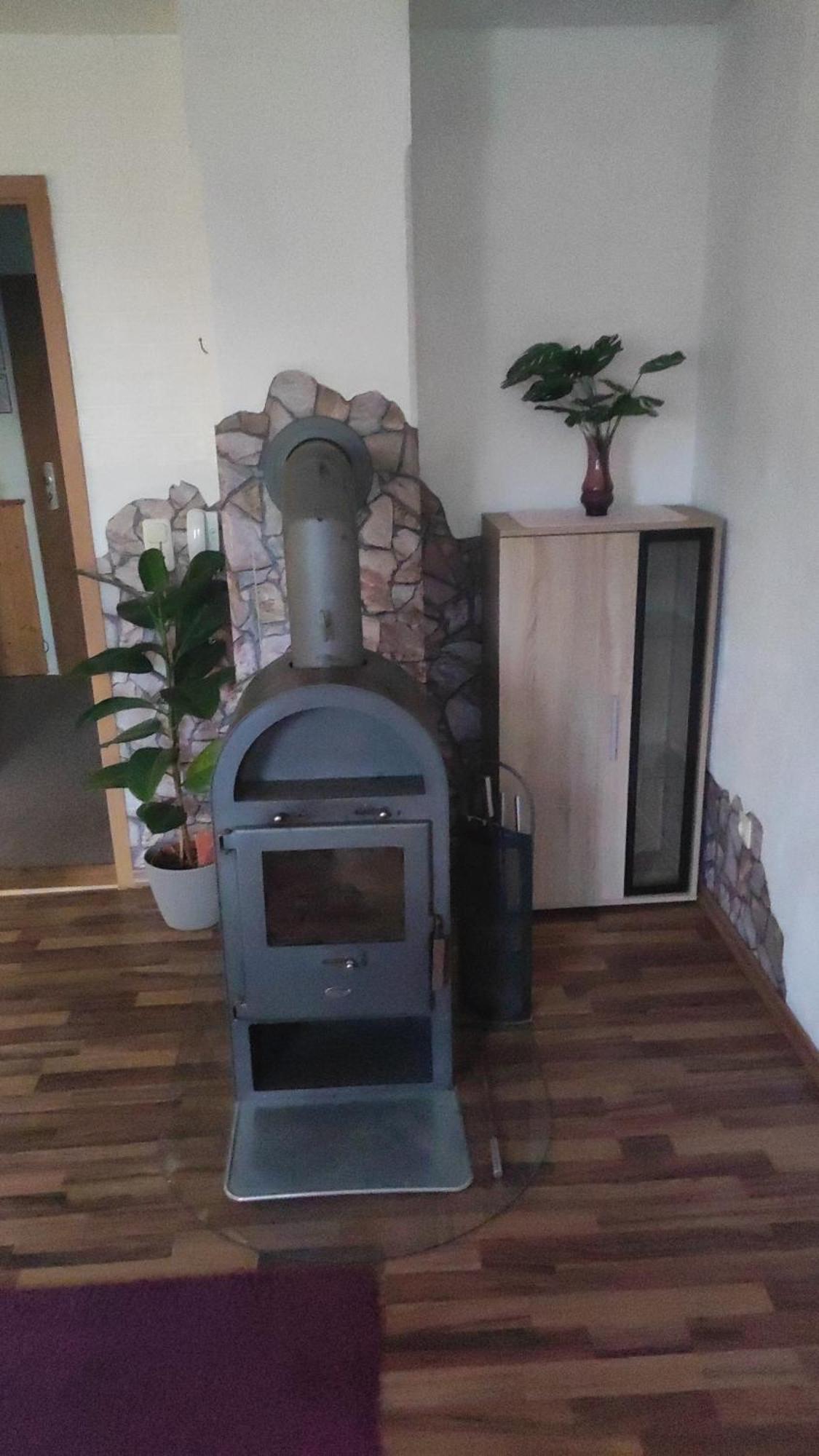 Kleine Gemuetliche Wohnung ซวิคเคา ภายนอก รูปภาพ